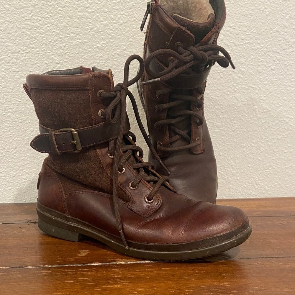 Womens Ugg Leather Lace-up Boots Size  7.5 Combat Outdoor Work